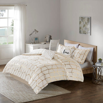 T & J Home Trends Raina Metallic Printed Comforter Set