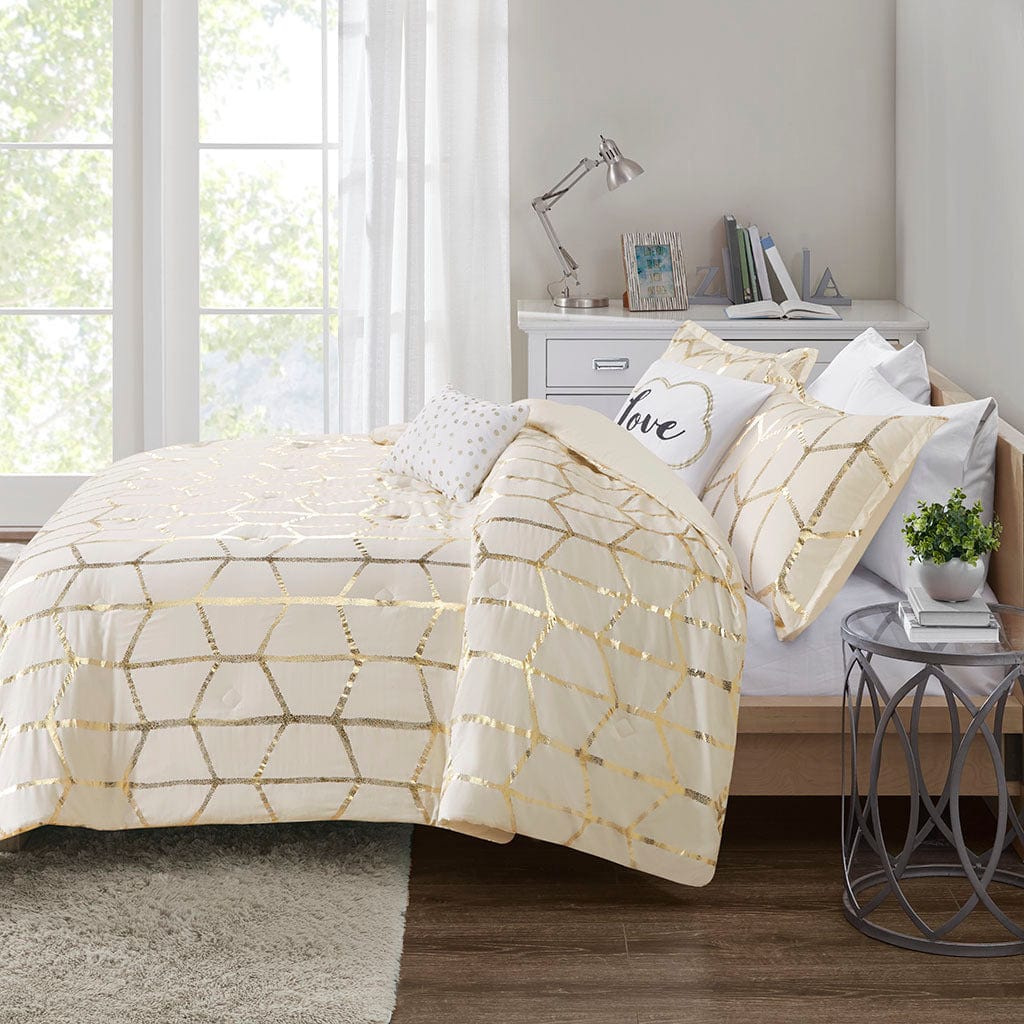 T & J Home Trends Raina Metallic Printed Comforter Set